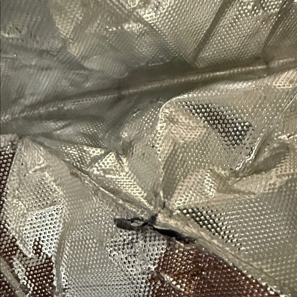 Momojing insulated breastmilk cooler and baby bottle bag